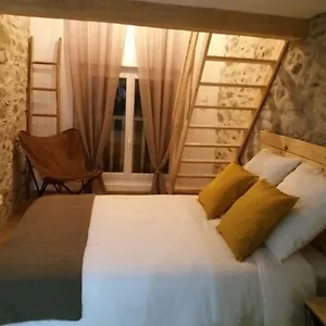 https://la-feda-gite-pyrenees-ariegeoises.midi-pyreneeshotels.com